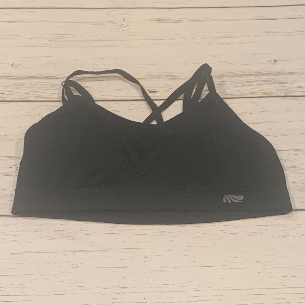 🧘‍♀️ 2/$15 Marika black sports bra